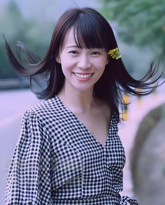 张光北女儿张思乐1.jpg